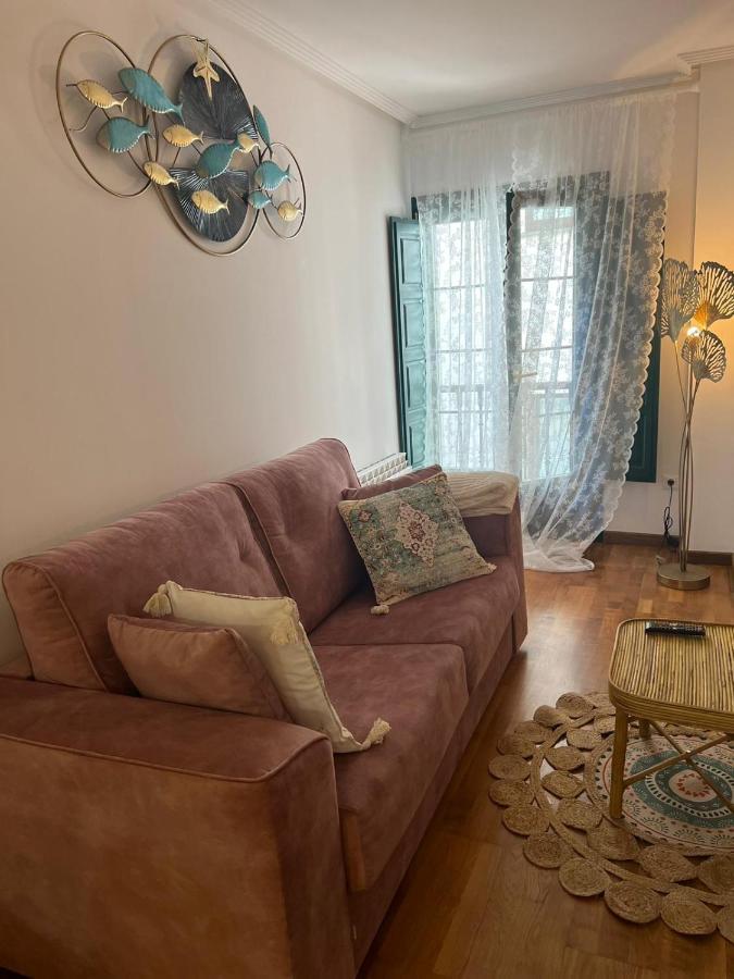 ריבאדסלה Apartamentos El Escudo Centro מראה חיצוני תמונה